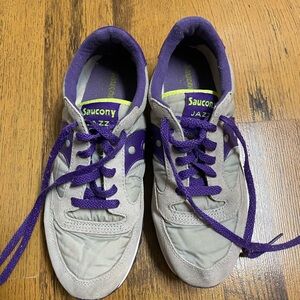 Women’s saucony jazz athletic shoes
